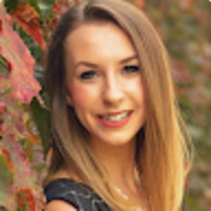 Meet your Posher, Caitlin